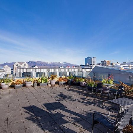 Penthouse Apartment With Panasonic Mountain View 雷克雅維克 外观 照片